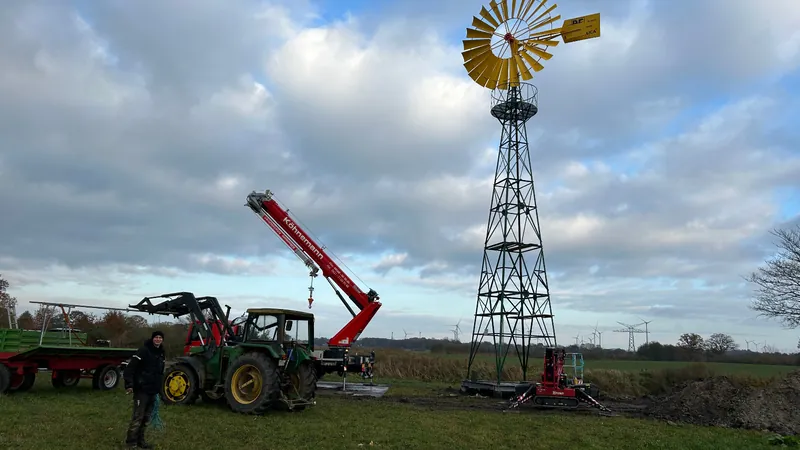 PE Windwasserpumpe Modell W 5015 Windrad fertig montiert